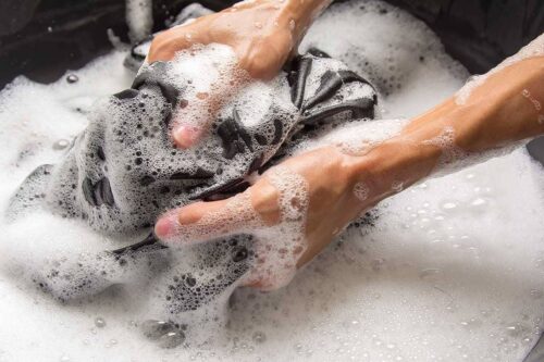 روش شستن مانتو پشمی
